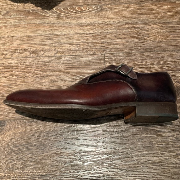 Unique Bi-Tone Men’s Magnanni Dress Shoes